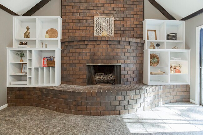 Building Photo - 1210 SW Clark Rd