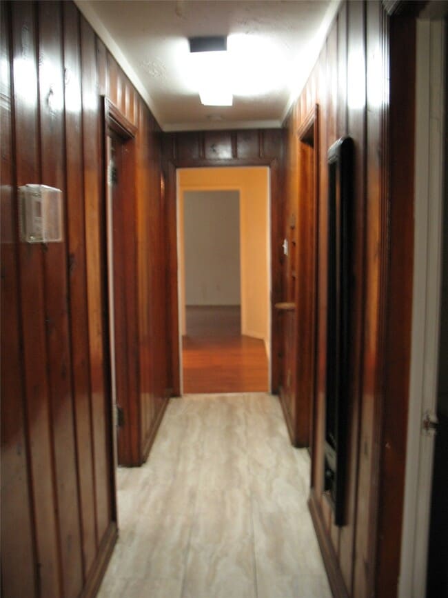 Building Photo - 2610 Scott St