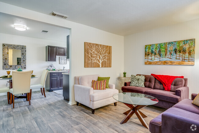 1 BR, 1 BA - 607 SF - Country Club Terrace Apartments