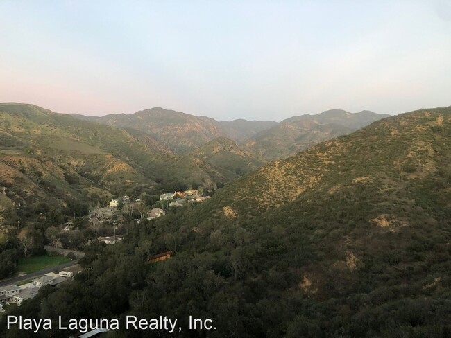 Building Photo - 4 br, 3 bath House - 28061 Modjeska Grade Rd