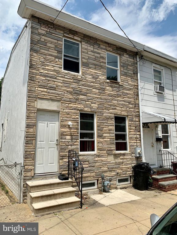 Primary Photo - 805 Anchorage St
