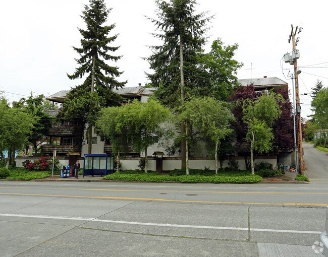 Foto del edificio - 4345 32nd Ave W