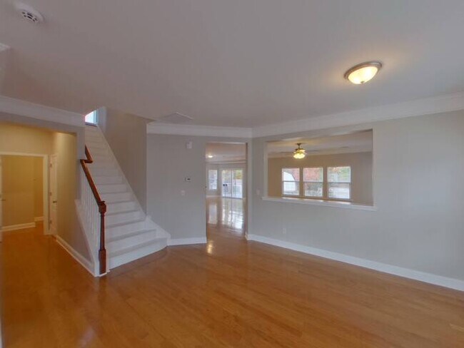 Building Photo - NOW AVAILABLE! - 10603 Bur Oak Dr, Charlot...