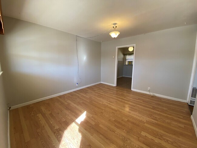 Foto del edificio - 1006 NW 8th Pl