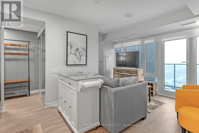 Photo du bâtiment - 38 Monte Kwinter Ct