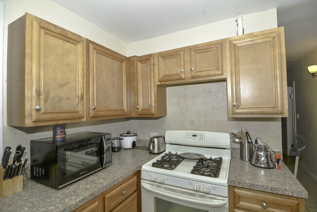 Foto del edificio - 1436 W Belmont Ave