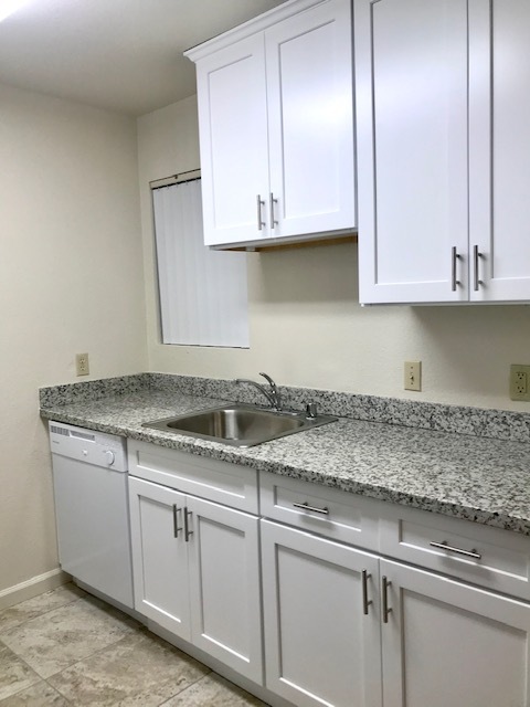 Foto del edificio - 231 Dixon Landing Rd