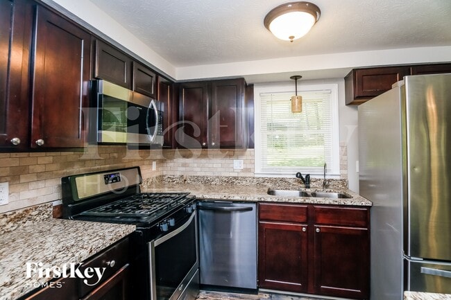 Foto del edificio - 3548 Birchwood Dr