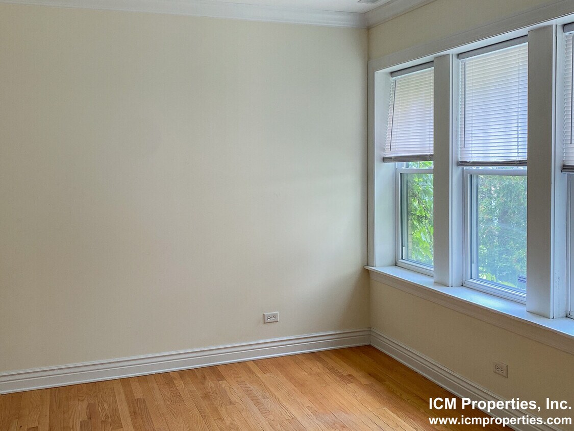 Foto principal - 4863 N Hermitage Ave