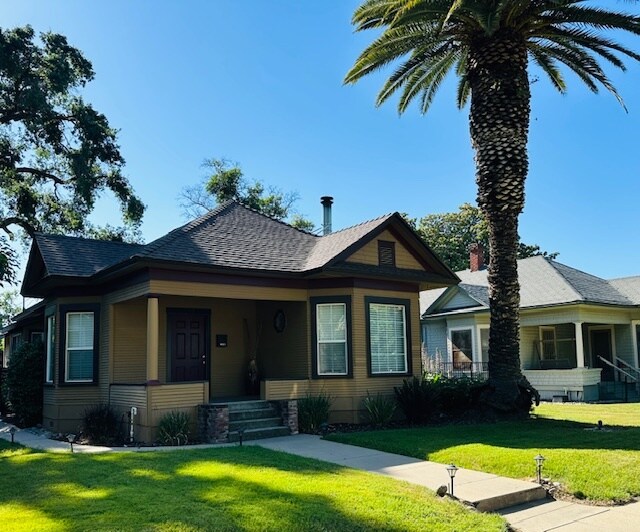 Foto principal - 115 Poplar Ave
