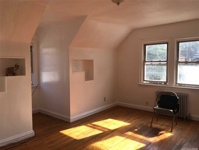 Building Photo - 115-37 127th St