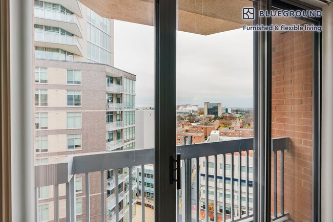 Building Photo - 4835 Cordell Ave