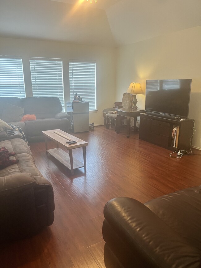 Building Photo - 308 Pinnacle Cove Ct