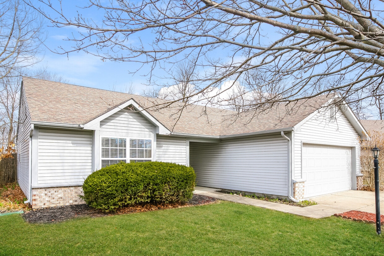 Primary Photo - 1718 Blue Willow Cir