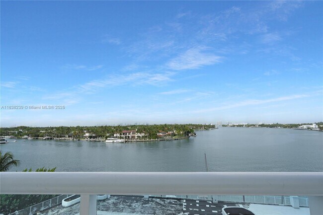 Foto del edificio - 6770 Indian Creek Dr