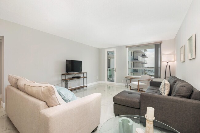 Foto del edificio - 3450 S Ocean Blvd