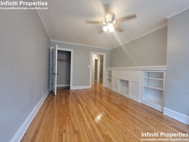 Foto del edificio - 5901 W Huron St