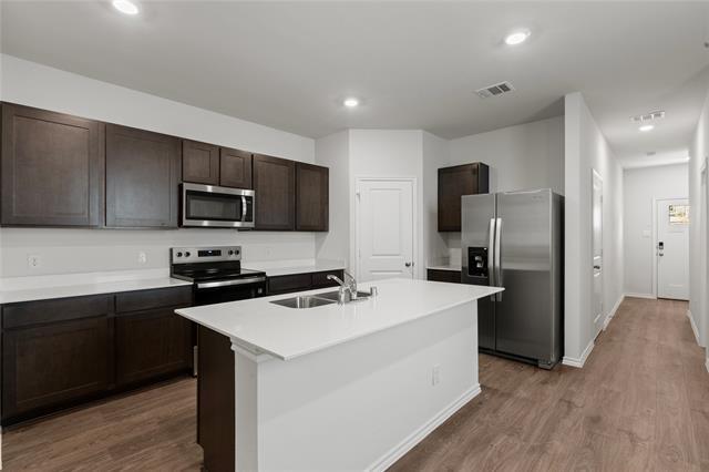 Building Photo - 7016 Vining Dr