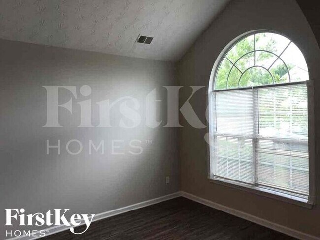 Foto del edificio - 4214 Kensington Cove