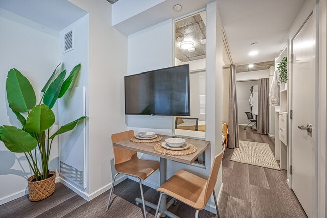 Building Photo - 2-Bedroom Apartment, All-Inclusive and Ful...