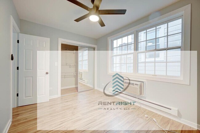 Foto del edificio - 2423 W Gunnison St