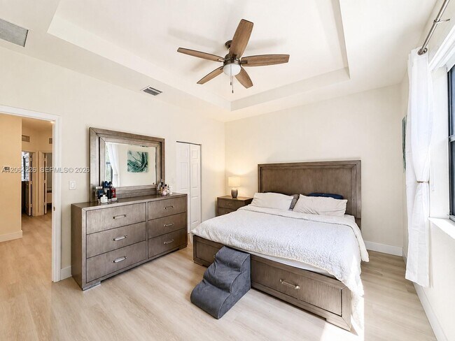 Foto del edificio - 10545 W 32nd Ln