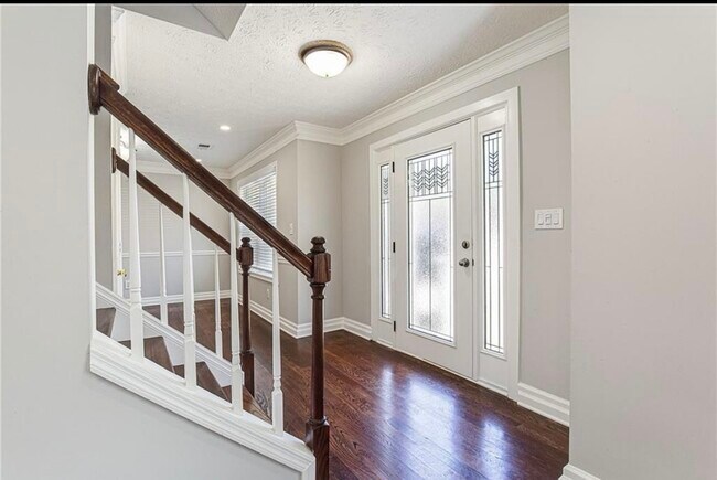 Foto del edificio - 330 Old Preston Ct