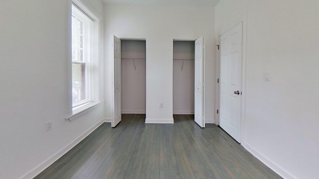 Building Photo - 2803 E Belleview Pl