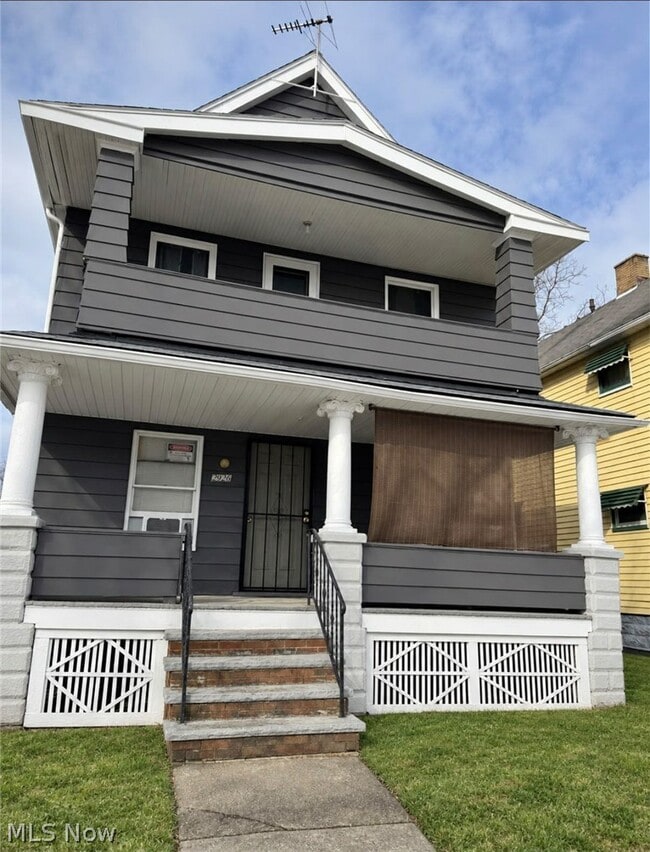 Building Photo - 2926 E 123rd St