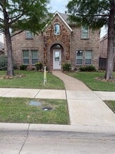Building Photo - 5818 Country View Ln