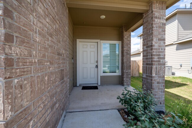 Building Photo - 4011 Basil Mdw