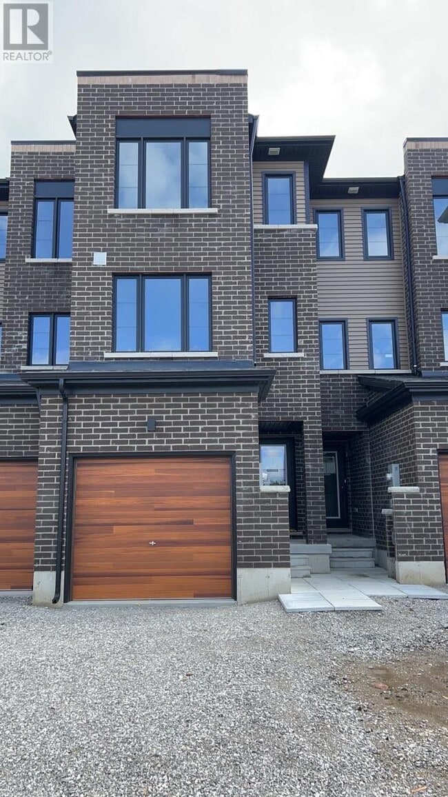 Building Photo - 17 Tobias Ln