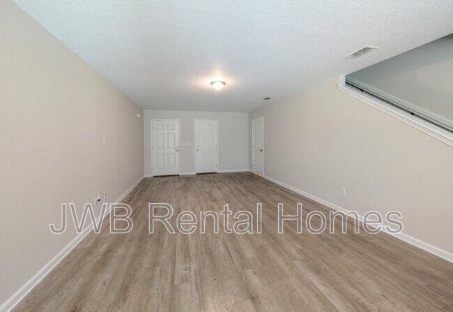 Foto del edificio - 7820 Playschool Ln