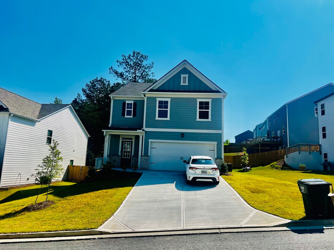 Foto principal - 246 White Cedar Dr