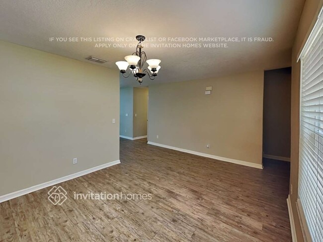 Building Photo - 1639 Algonkin Loop