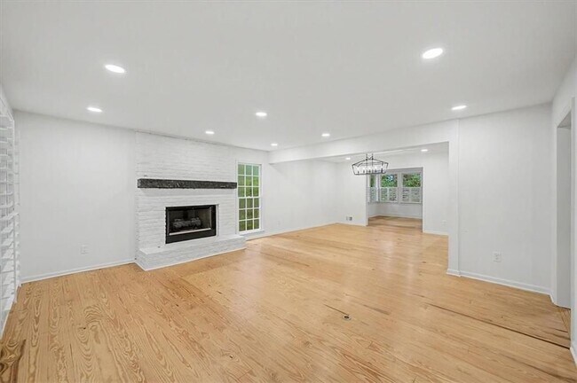 Foto del edificio - 3868 Emerson St