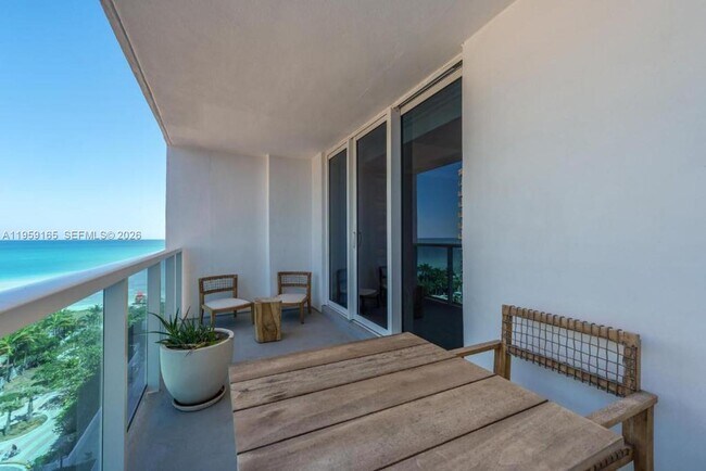 Building Photo - 102 24th St