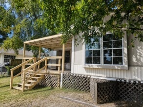 Building Photo - 142 Aspen