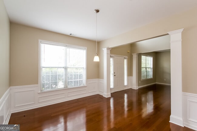 Foto del edificio - 3180 Elmendorf Dr NW