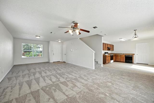Foto del edificio - 1525 Hedgewood Trail