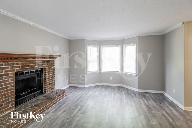 Building Photo - 1748 Kelvin Dr
