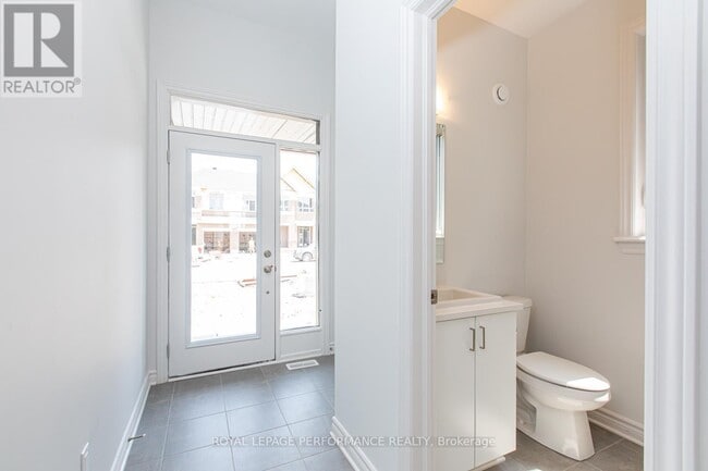 Building Photo - 635 Cordelette Cir