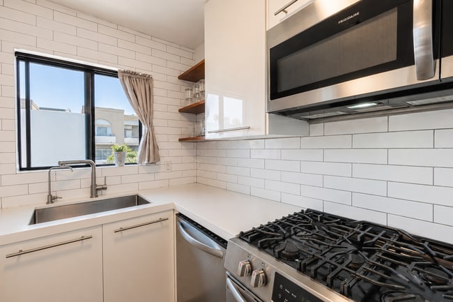 Building Photo - West Hollywood 1-Bedroom with Private Balcony, Rooftop Pool & City Views