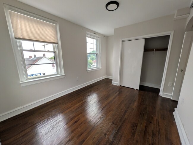 Building Photo - 1458 Northampton St