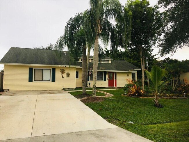Foto del edificio - 2385 SW Mountwell St