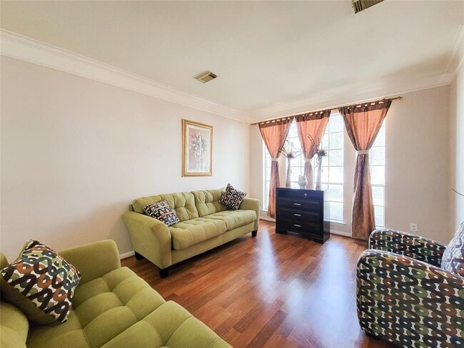 Foto del edificio - 8002 Weeping Willow Pl