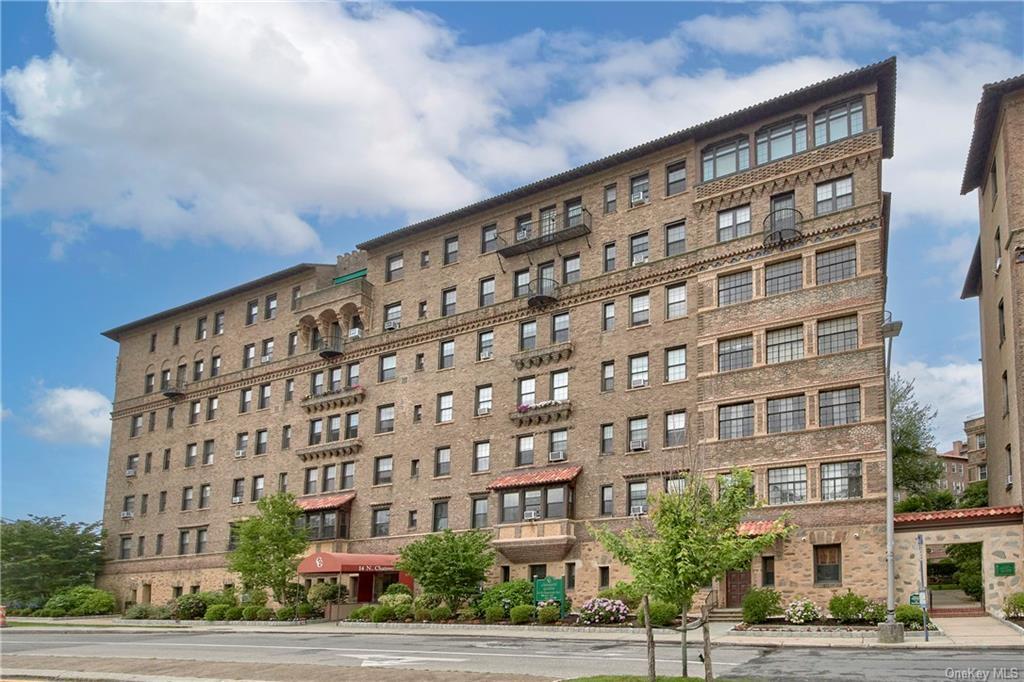 14 N Chatsworth Ave Unit 1L, Larchmont, NY 10538 Condo for Rent in