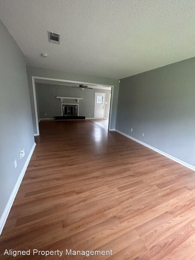 Building Photo - 3 br, 2 bath House - 17 Valerie Court