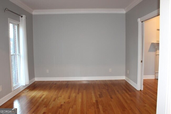 Foto del edificio - 3460 Goldenrod Dr