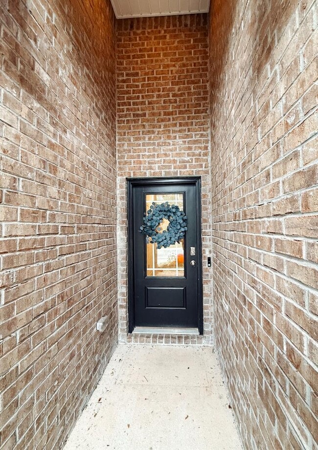 Building Photo - 97 Eagles Nest Dr